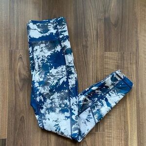 Lole Blue, Grey and White Abstract Leggings